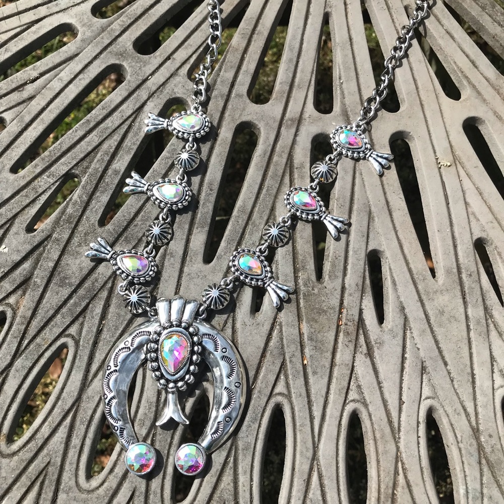 Bohemian Western Cowboy Horseshoe Squash Blossom Silver Rhinestone Necklace - Picture 11 of 16